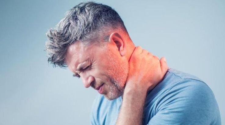 Mengetahui Gerakan Sederhana Untuk Pereda Nyeri Leher