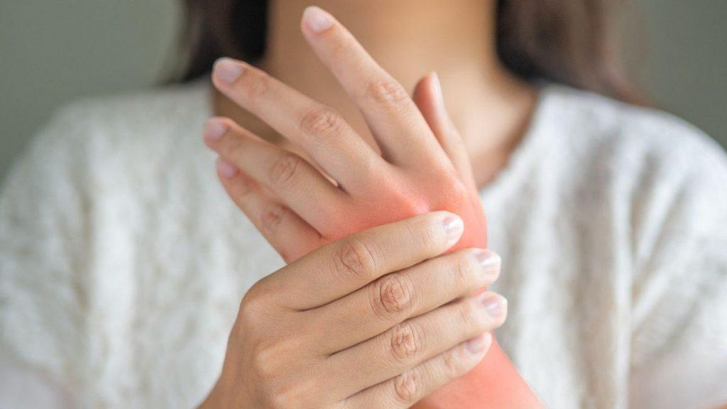 Tanda-Tanda Yang Bisa Berpotensi Seseorang Terkena Arthritis