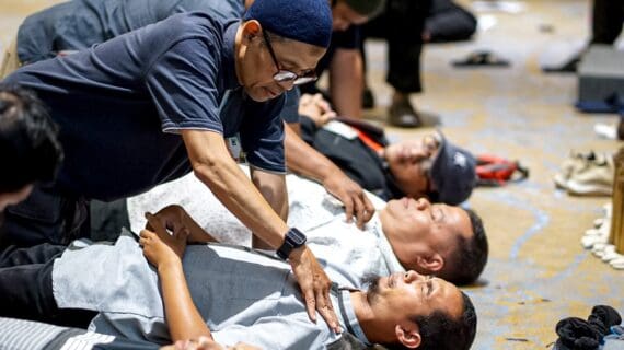 Terapi Saraf Kejepit: 26 Ide Pengobatan Saraf Kejepit Alami Yang Pantes Dicoba!