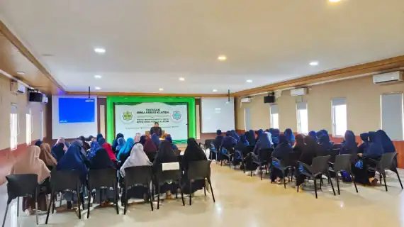 Seminar Kesehatan Gratis PAZ Al Kasaw di PPTQ Ibnu Abbas Kampus Putri Klaten