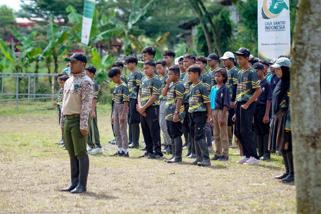 Upacara pembukaan oleh Ketua KONI Pusat